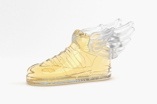 Jeremy Scott and Adidas Originals launch a limited edition fragrance for Spring / Summer 2015. The Eau de Toilette is presented in the shape of the Adidas Jeremy Scott Wings 2.0 sneakers. After the Moschino Toy fragrance