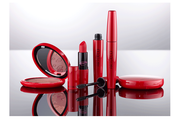 Red is the key color in the new spring / summer makeup collection created by Artdeco in cooperation with designer Steffen Schraut. Artdeco used three components exclusively developed by Corpack : a rechargeable compact powder with an integrated mirror