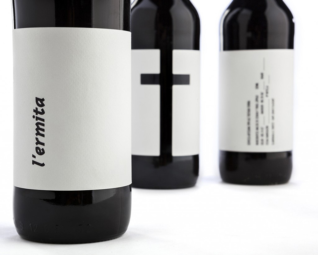 <p>La etiqueta de la cerveza L’ermita ha ganado los Fedrigoni Top Awards en la categoría Labelling. El papel utilizado es el Tintoretto Gesso Manter. <br />L’ermita es una cerveza de producción 100% artesanal y de tirada numerada