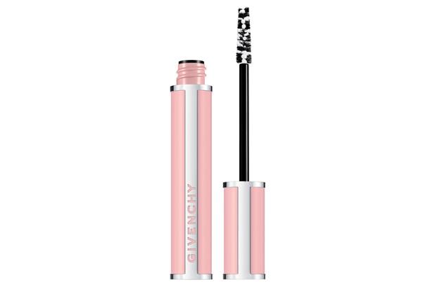 A Givenchy apresenta a nova escova Perfect Base Mascara para o tratamento dos cílios .