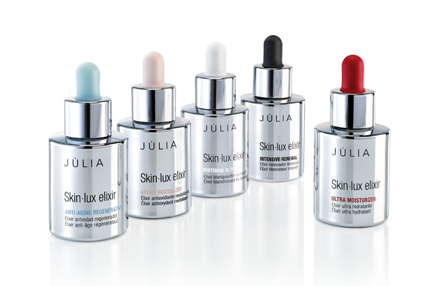 Garrofé has designed the packaging and visuals for the communication campaign for Júlia's new Skin lux line