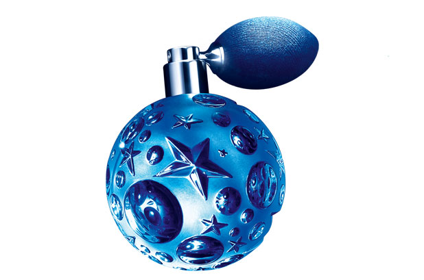 The Angel range by Mugler is expanded with an oriental perfume called Angel Étoile des Rêves . For this new Eau de Parfum