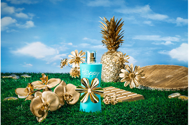 Le parfum Tous Happy Moments contient de la clémentine et de l'ananas frais dans ses notes de tête