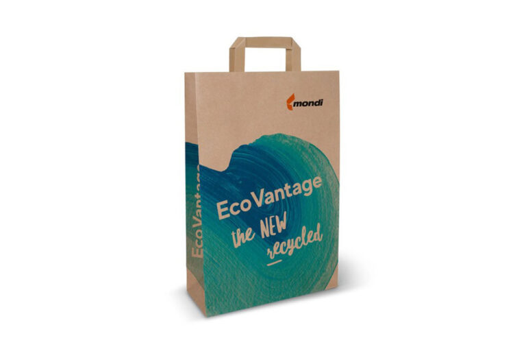 Mondi lance une machine à papier kraft 100% recyclable pour les sacs à provisions