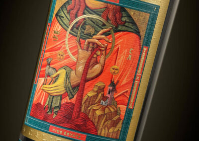 Un vino de lujo con un packaging firmado por Chad Michael Studio