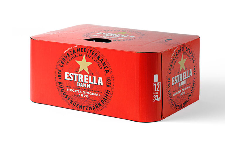 Estrella Damm elimina os plásticos que envolvem embalagens de latas