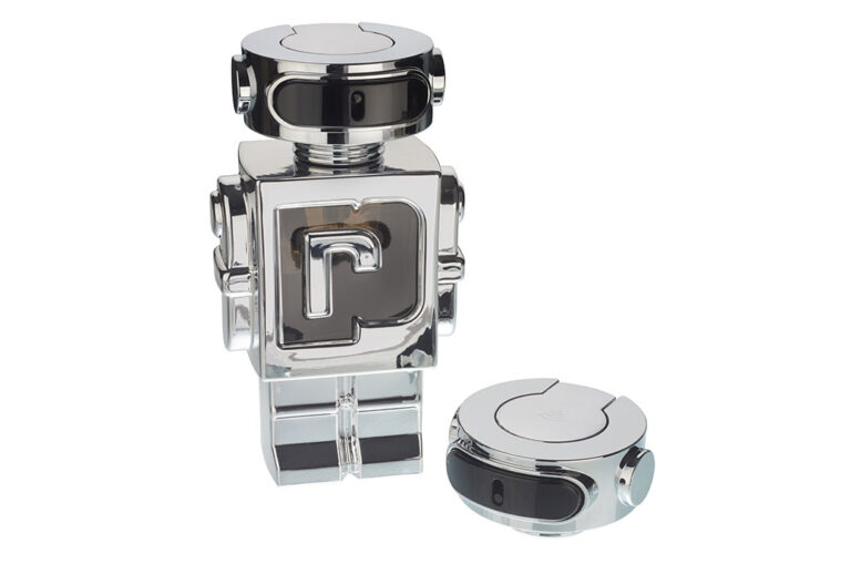 VPI signs the Phantom connected spray cap by Paco Rabanne