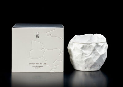 Pentagram diseña el packaging de las velas y difusores de lujo de 1882 Ltd.