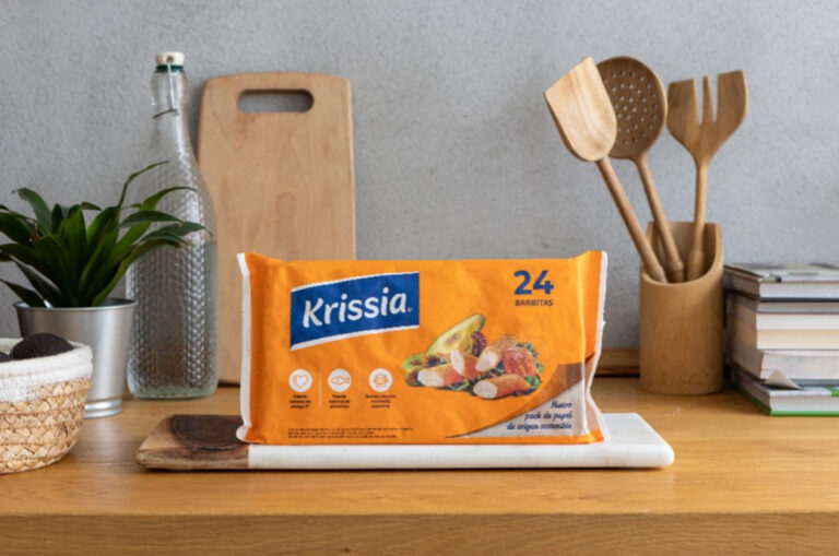 Mondi designs a new paper packaging for Krissia® refrigerated surimi bars