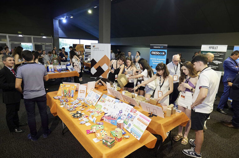 Design students 'connect' with companies thanks to the National Packaging Awards
