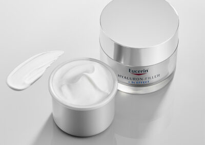 Eucerin presenta le sue nuove ricariche di prodotti Hyalauron-filler