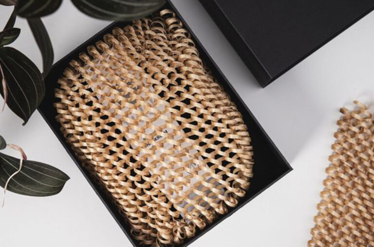 Raiku, a wooden alternative to bubble wrap