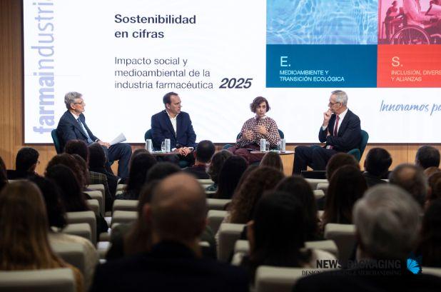 Fernando Ruiz (Fundación SERES), Guillermo de Juan (GSK), Teresa Millán (Lilly) y Tomás Olleros (Farmasierrra).